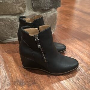 SOUL by Naturalizer Women’s Black Size 9 Wedge Boot